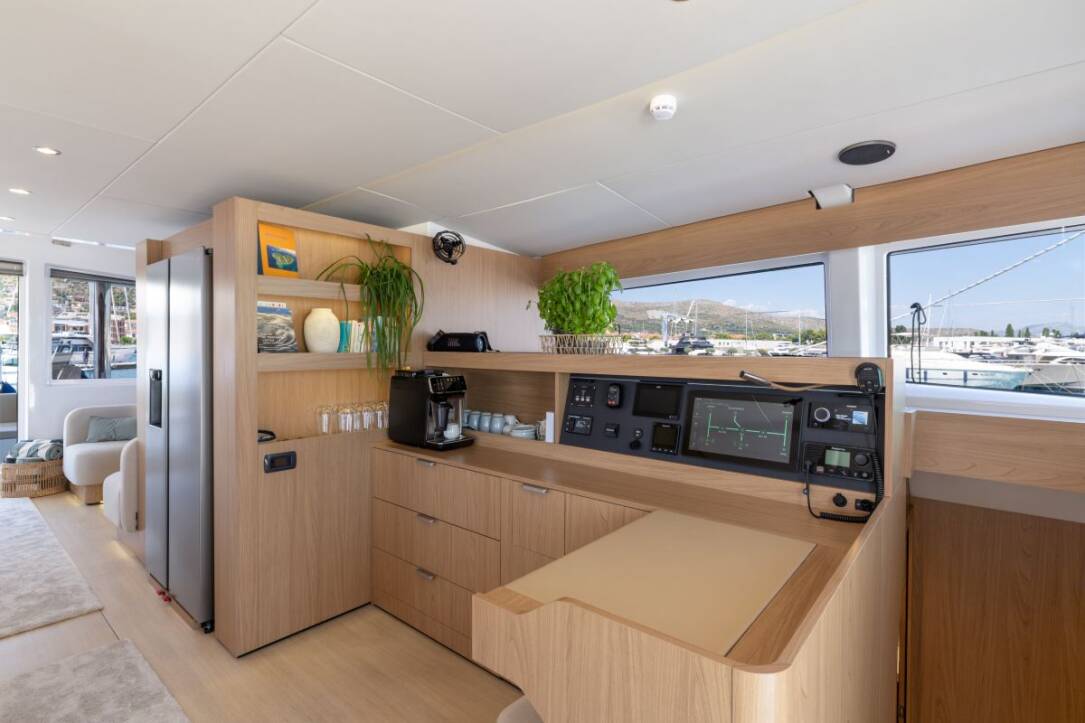 Crewed catamaran Bali 5.8 Farben Charter Croatia