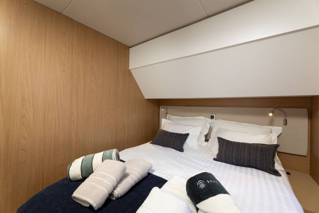 Crewed catamaran Bali 5.8 Farben Charter Croatia