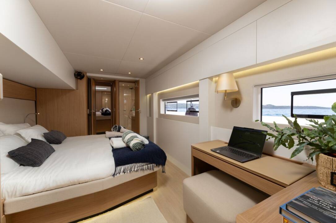 Crewed catamaran Bali 5.8 Farben Charter Croatia