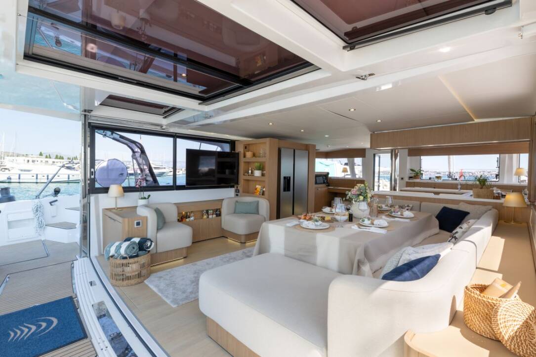 Crewed catamaran Bali 5.8 Farben Charter Croatia