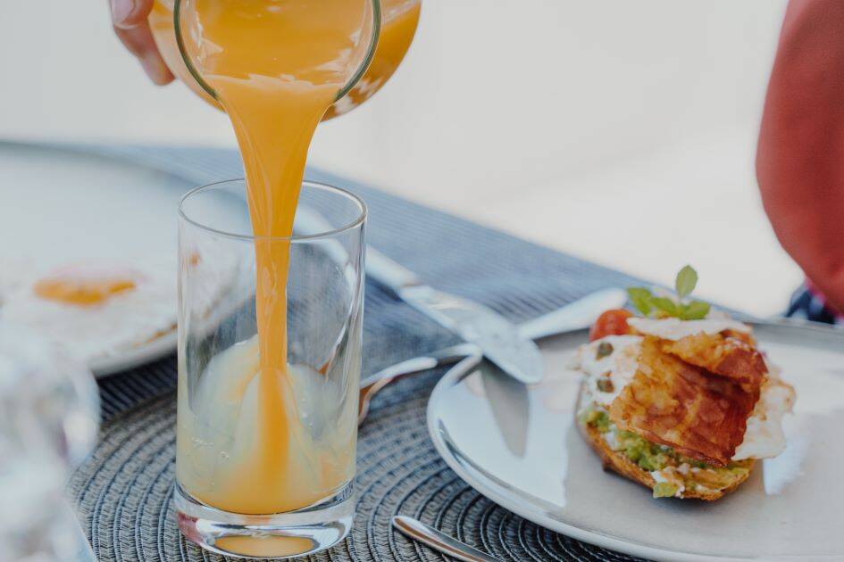food-onboard-lagoon-570-mala