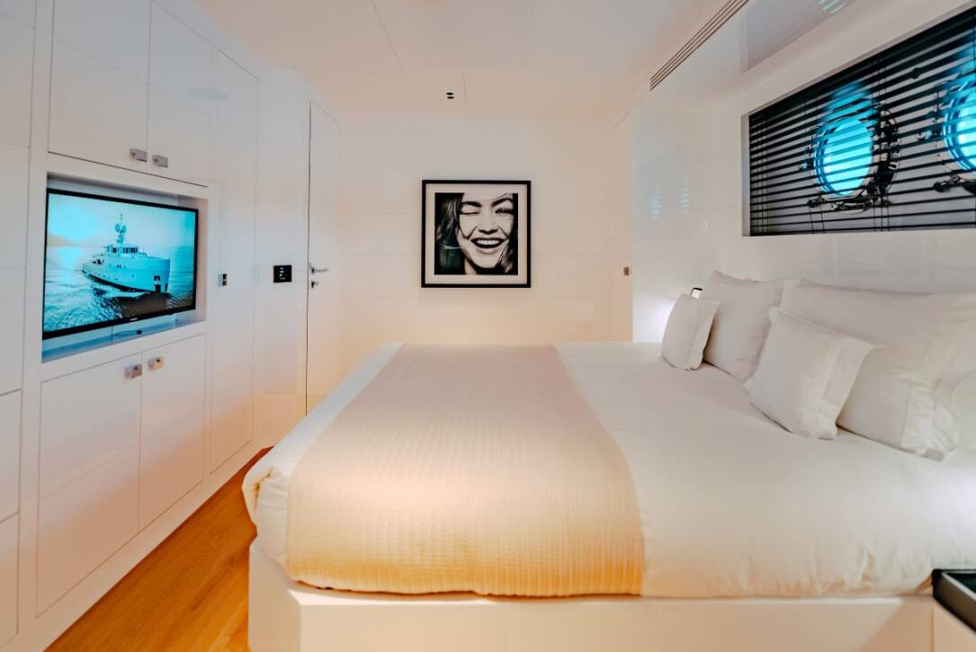 carmen-luxury-motor-yacht-charter-croatia