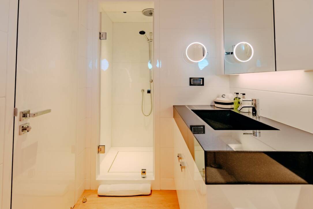 carmen-luxury-motor-yacht-charter-croatia