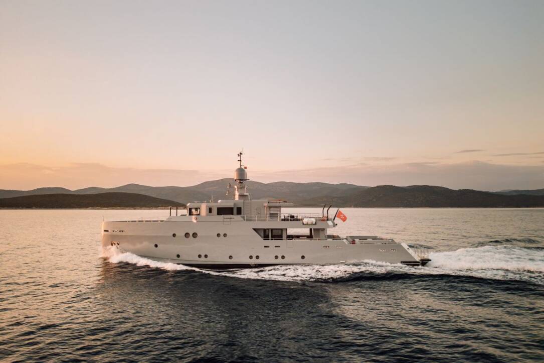 carmen-luxury-motor-yacht-charter-croatia