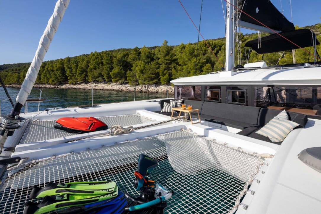 Lagoon 450 Falco Catamaran charter with crew in Croatia