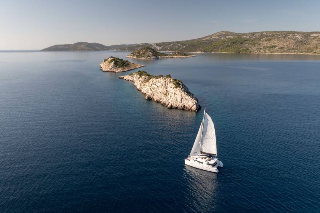 Lagoon 450 Falco Catamaran charter with crew in Croatia