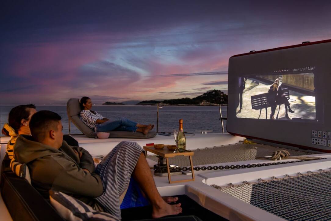 Lagoon 450 Falco Open Air Cinema