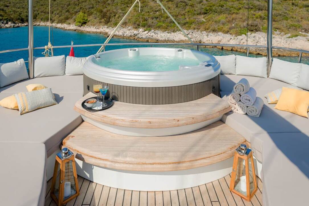luxury-yacht-lady-gita-charter-croatia