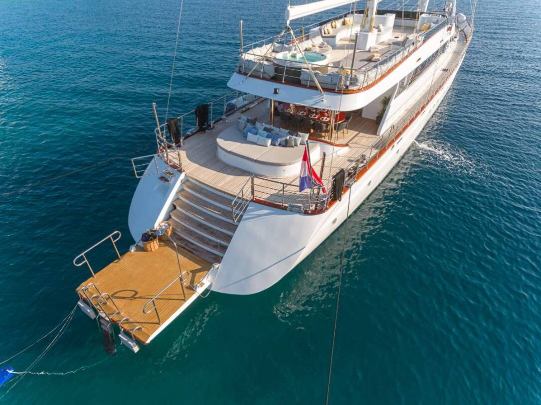 luxury-yacht-lady-gita-charter-croatia