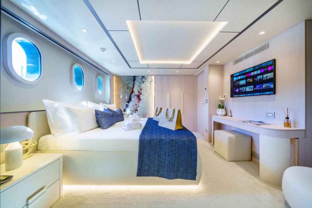 VIP Cabin