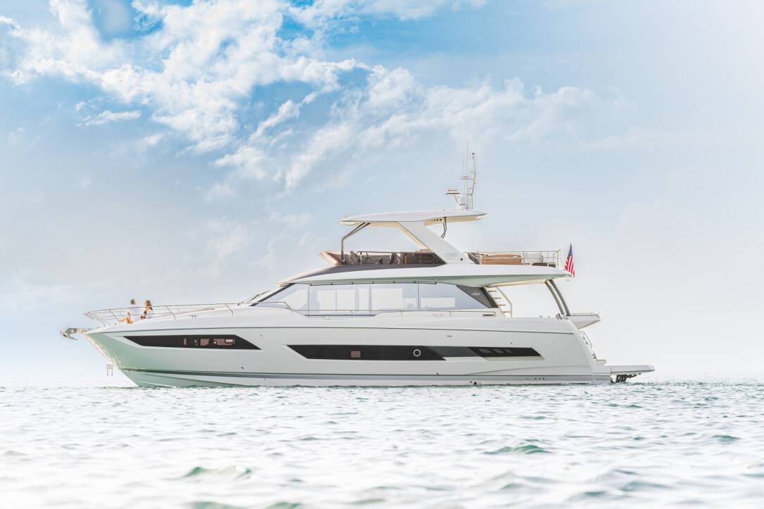 motor-yacht-prestige-690-bazinga-charter-zadar-croatia