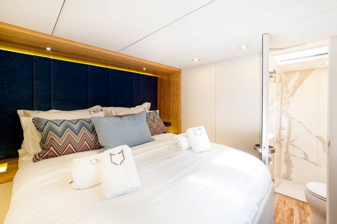 sunreef-60-vulpino-guest-cabin